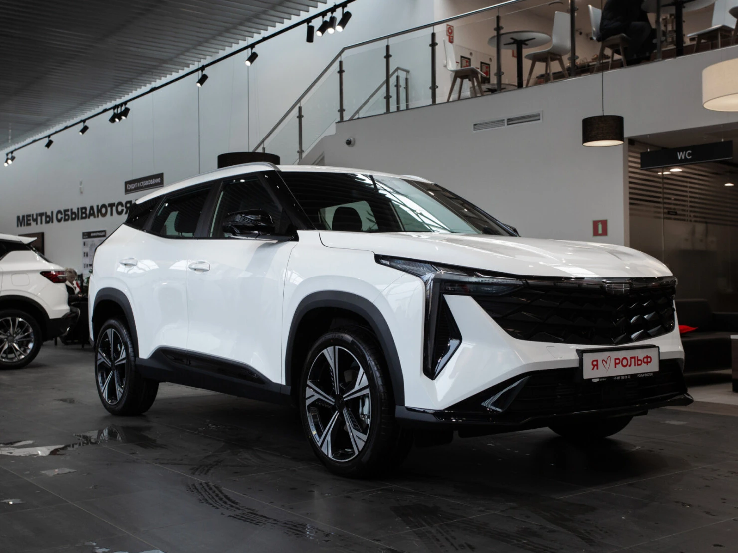 https://apiweb.rolf.ru/storage/thumbnails/large/vehicles/new/353379/926cea81d421e1020bb329465ccf6f5a.webp