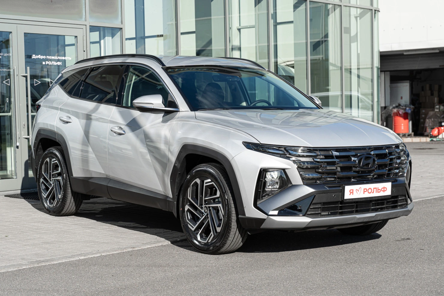 https://apiweb.rolf.ru/storage/thumbnails/large/vehicles/new/363647/7cd998e40f5d38d0e9d76bb88bd616df.webp